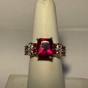Ruby Red and Gold Fashion Ring SZ 6.5